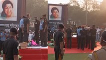 Lata Mangeshkar funeral Updates: नम आंखों से हो रही है Lata की विदाई ; Check out | FilmiBeat