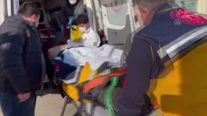 Saklıkent Kayak Merkezi'nde sundurmanın çökmesi sonucu 8 kişi yaralandı (2)