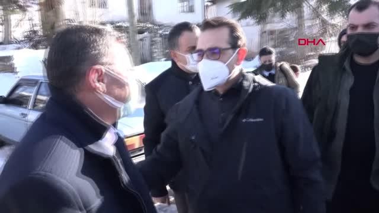 BAKAN DÖNMEZ, EĞİRDİR'DE ELEKTRİKLERİ KESİK KÖYLERİ ZİYARET ETTİ