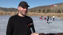 Sporcular donan Eymir Gölü'nde buz pateni kaydı