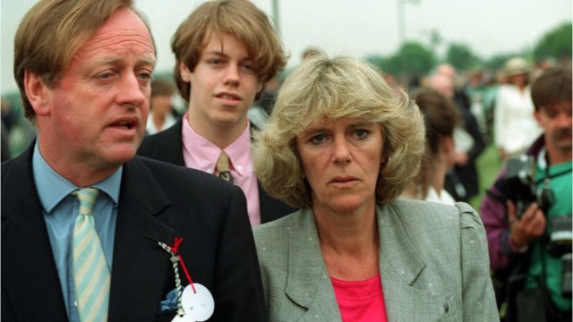 VOICI : Camilla Parker Bowles : qui était son premier mari, Andrew Parker Bowles ?