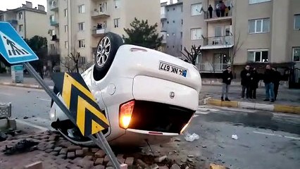 Uşak’ın kanlı pazarı yine kaza 7 yaralı