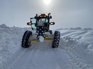 Kardan kapanan 18 köy yolu ulaşıma açıldı