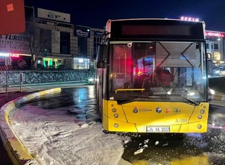 İETT otobüsündeki yangın beton mikserinden sıkılan suyla söndürüldü