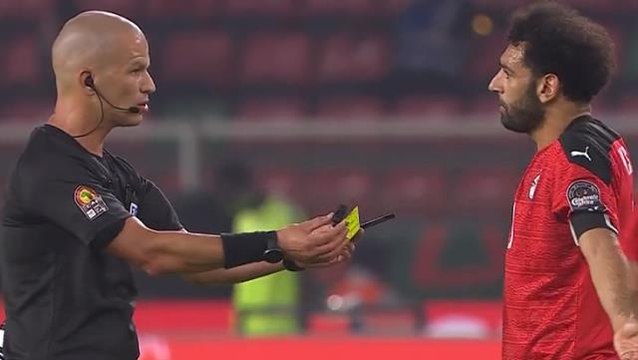 Tarihe geçen an! Afrika Uluslar Kupası finalinde hakemden Salah'a benzeri görülmemiş hareket