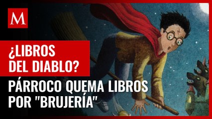 Por "brujería", párroco de EU quema libros de 'Harry Potter' y 'Crepúsculo'