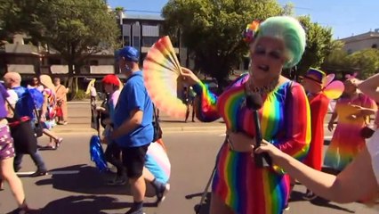Crowds return for annual Midsumma March pride parade in Victoria