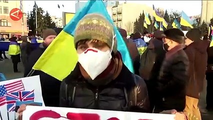 Ribuan Warga Ukraina Waspadai Serangan Rusia
