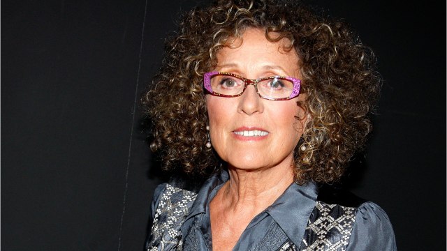 GALA VIDEO - “C’est totalement assumé” : Mireille Dumas cash sur sa décision de ne pas avoir d’enfant