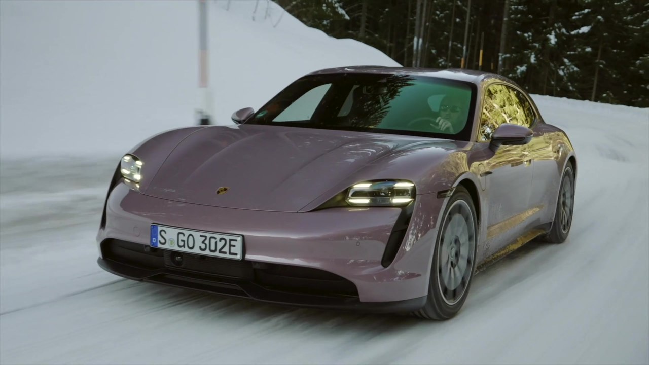 Neuer Porsche Taycan Sport Turismo - Praktischer Allrounder mit „Onroad“-Dynamik