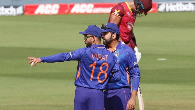 Virat Kohli ಹಾಗು Rohit Sharma ಒಟ್ಟಾಗಿ ಕುಣಿದು ಕುಪ್ಪಳಿಸಿದ್ದೇಕೆ | Oneindia Kannada