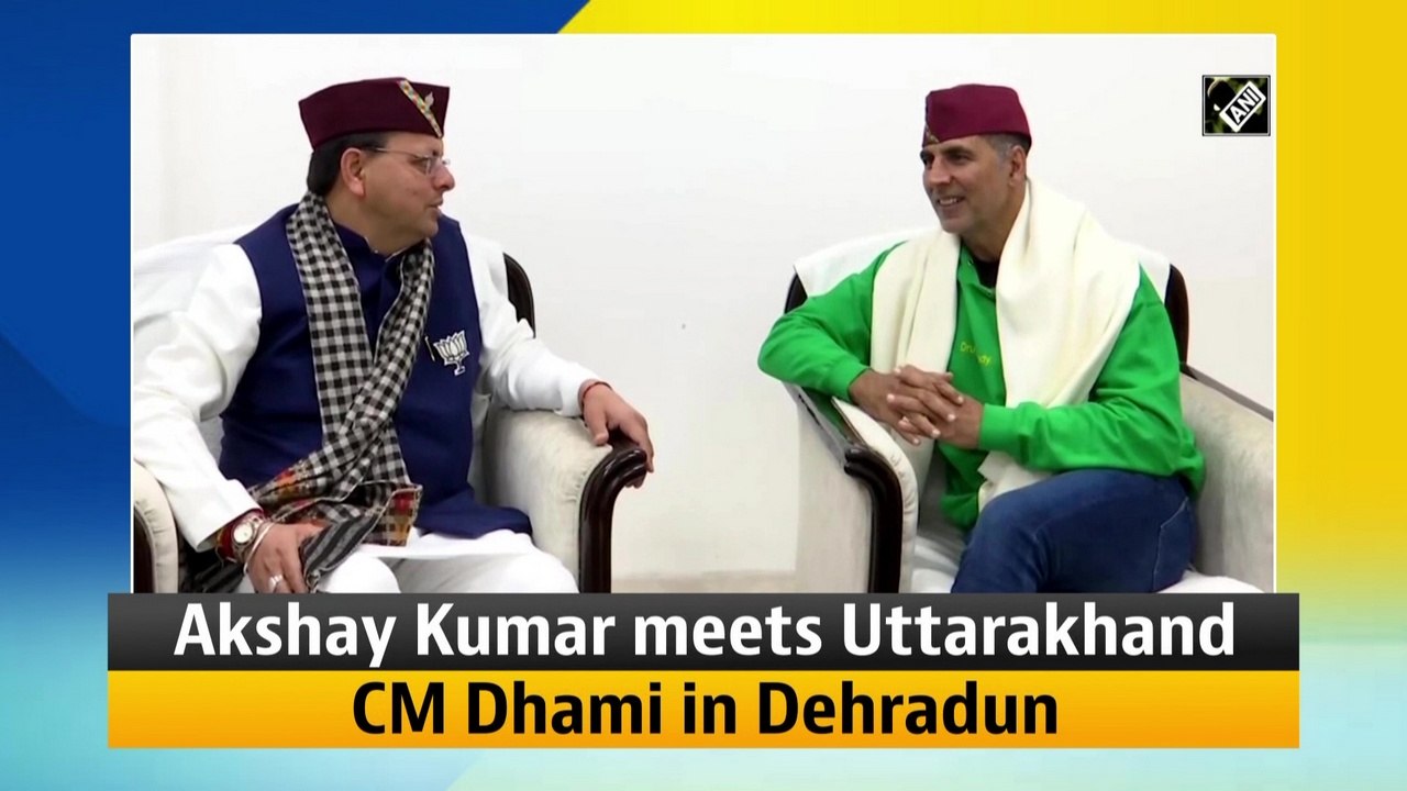 Akshay Kumar meets CM Dhami, dons Modi's Uttarakhandi cap