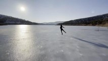 Son dakika: Milli buz patenci İklim Şentunalı, Eymir Gölü üzerinde gösteri yaptı
