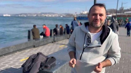 Eminönü'nde "su samuru" sürprizi