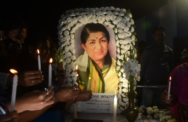 Indian singing icon Lata Mangeshkar dies