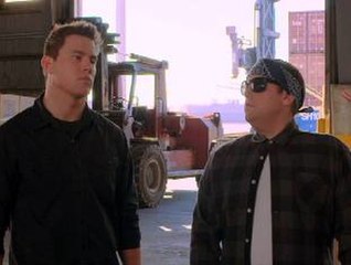 22 Jump Street: Clip - Undercover