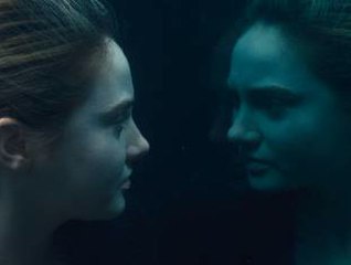 Divergent: Clip - Drowning