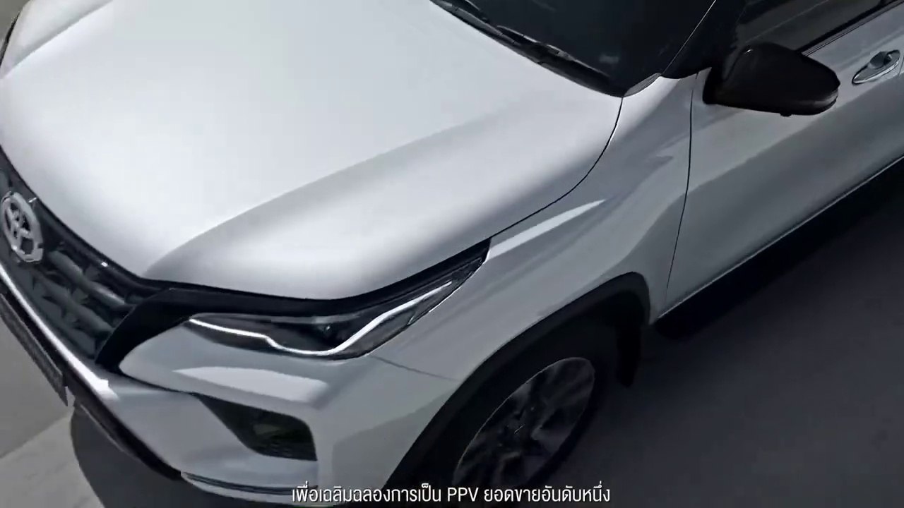 TOYOTA FORTUNER COMMANDER - GR Sport