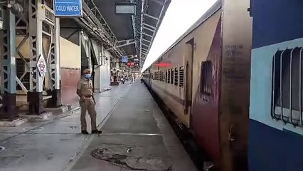 Murder Mystry: इस ट्रेन में पड़ा था एक कटा हाथ ,देखते ही दहल गया हर कोई