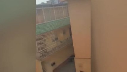 Persecución de película a un ladrón que huía por las azoteas en Barcelona
