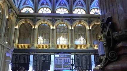 El Ibex 35 duda tras la apertura y pierde los 8.600