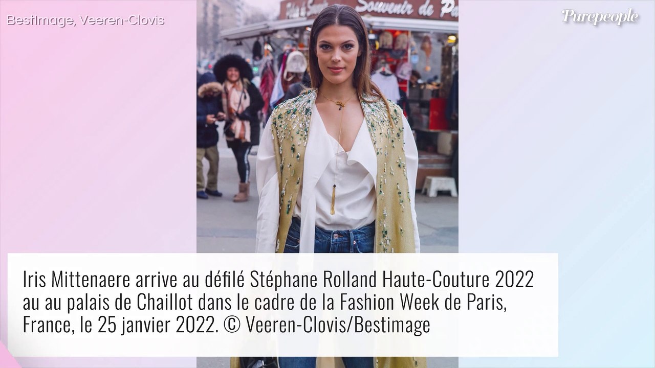 Iris Mittenaere se casse la figure dans le désert : sa grosse gamelle en vidéo