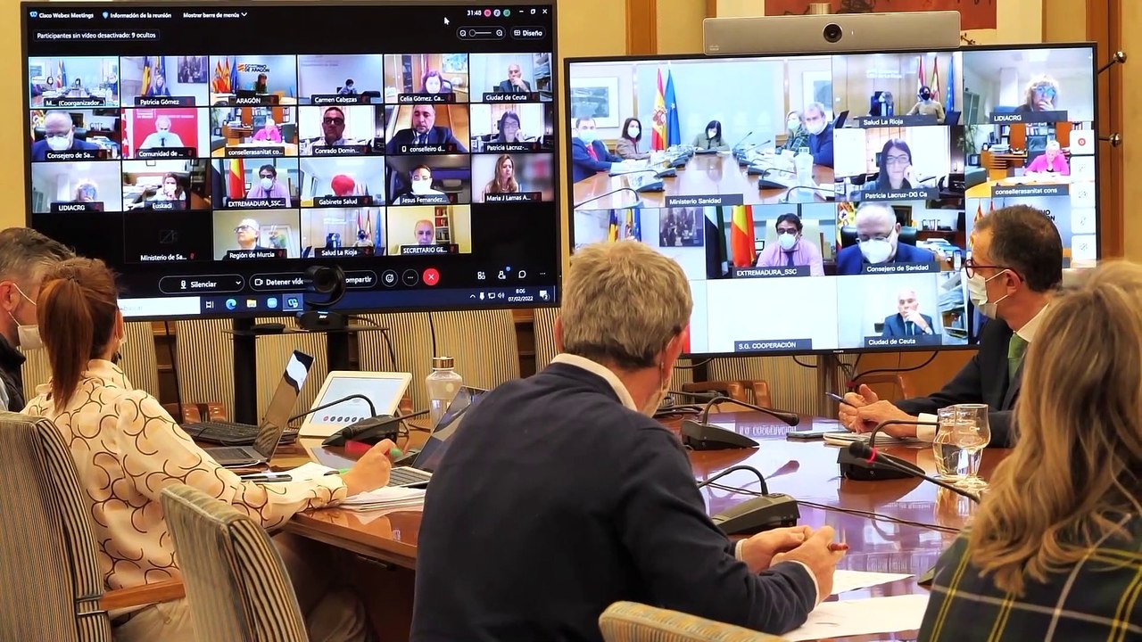 Sanidad y las CC.AA. acuerdan retirar las mascarillas en exteriores