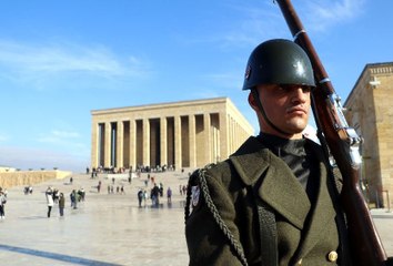 Anıtkabir’in nöbetçi askerleri