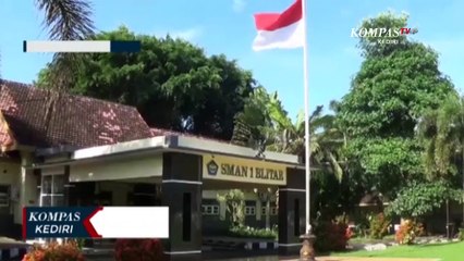 Télécharger la video: Seorang Siswa Terpapar Covid 19, Sekolah Kembali Terapkan Pembelajaran Daring