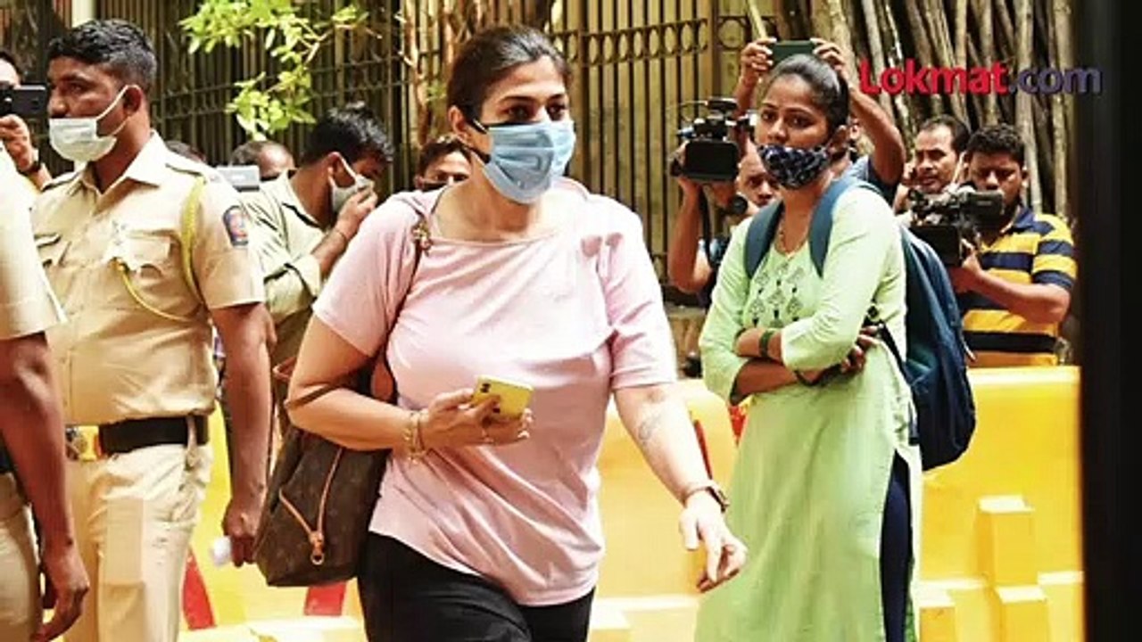 ती गौरी नाही, मग शाहरुखसोबत ती कोण?