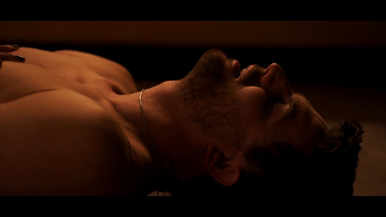 Funeral For A Dog Trailer Deutsch German (2022)