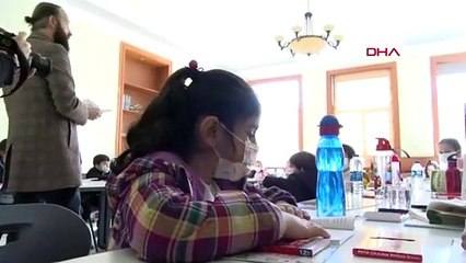 Atanamayan öğretmen fabrikadan seslendi