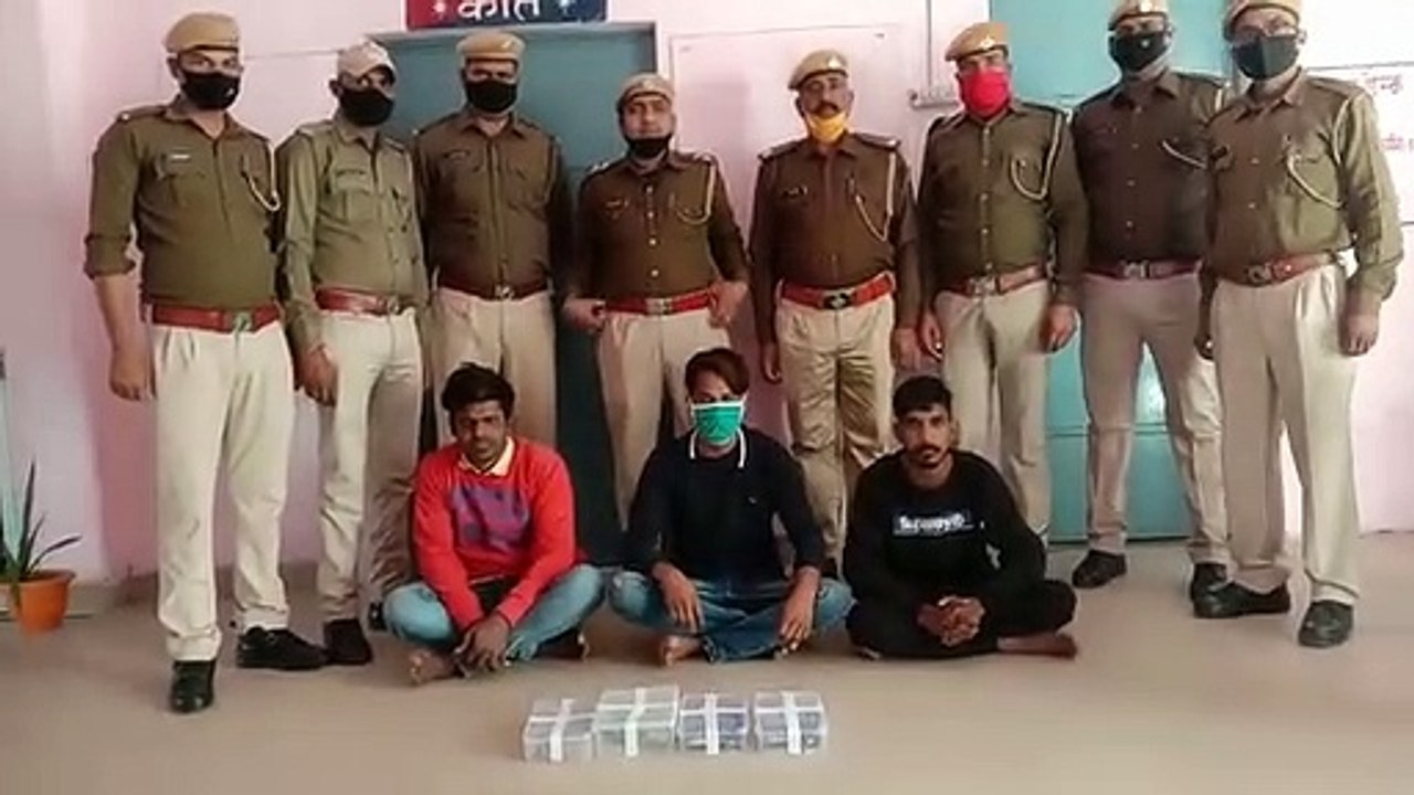 पूर्व दस्यु लारा के भाई से हथियार खरीदने वाले त...