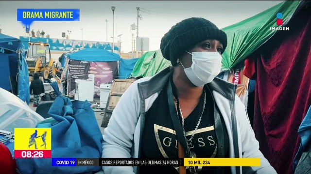 Reubican a migrantes del campamento El Chaparral en Tijuana, BC