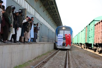 İnsani yardım taşıyan "İyilik Treni" Afganistan'a ulaştı (1)