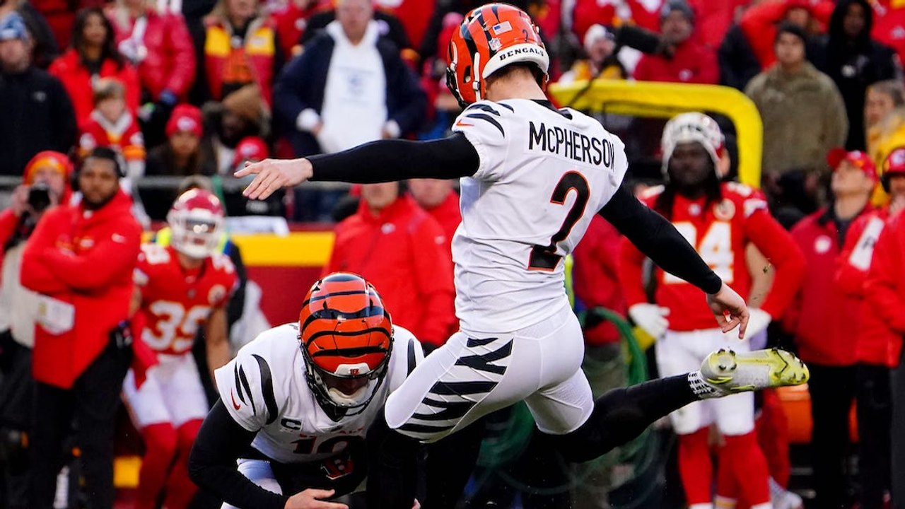 Take Both Kickers To Make A 33+ Yard Field Goal (-104)