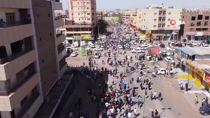 Son dakika! Sudan'da askeri yönetim karşıtı gösteriler devam ediyor