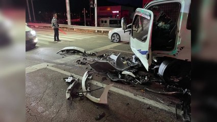 경북 김천에서 승용차가 트럭 등과 충돌...3명 사망 / YTN