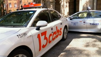 Qld scraps QR codes in most settings as state hits Omicron peak