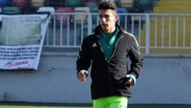 Çaykur Rizespor'un Esenler Erokspor'a kiraladığı futbolcusu Aziz Aksoy ve ailesi silahlı saldırıya uğradı