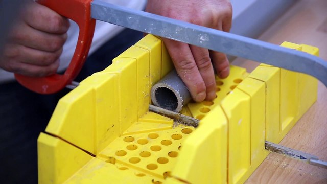 Les Tutos Maison & Travaux - Comment réussir un assemblage en PVC ?