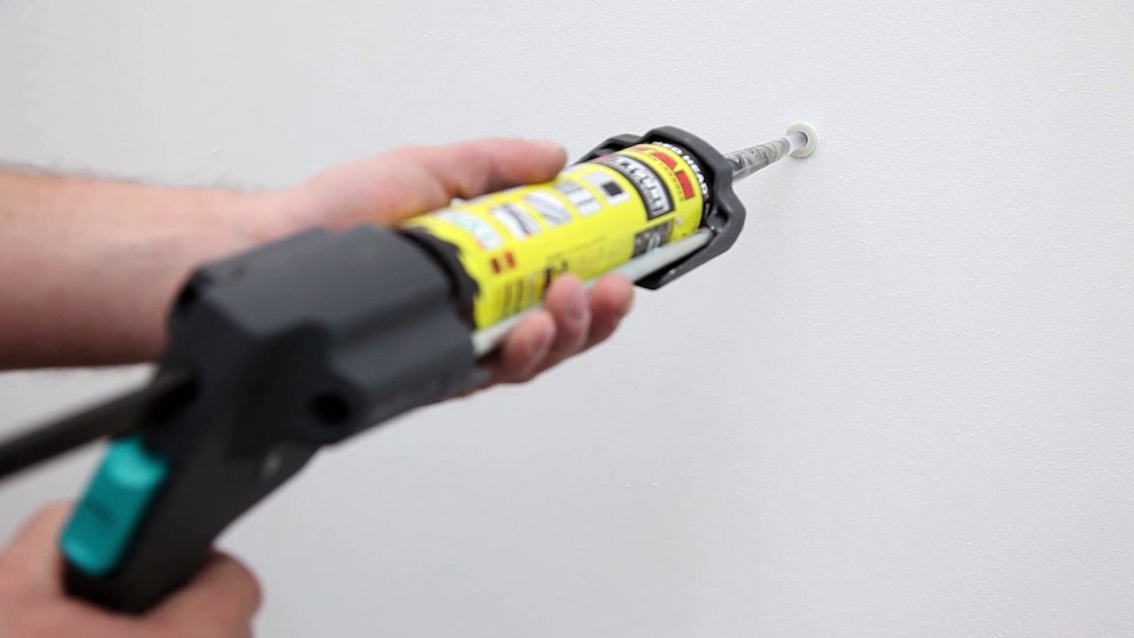 Les Tutos Maison & Travaux - Comment installer une cheville chimique ?