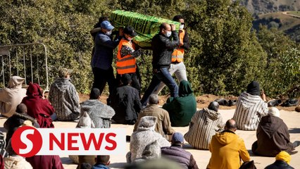 Moroccans say farewell to boy who died in well