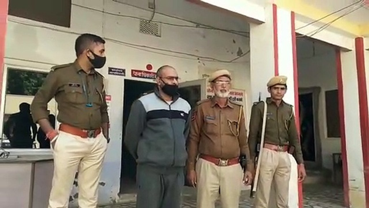 शातिर ठग से ठग ले गया 400 करोड़