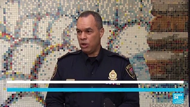 Canada police seize fuel in attempt to break up truckers' vaccine protests