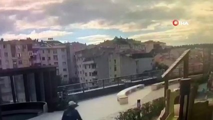 Üsküdar'da 5 katlı binada yaşanan patlama kamerada