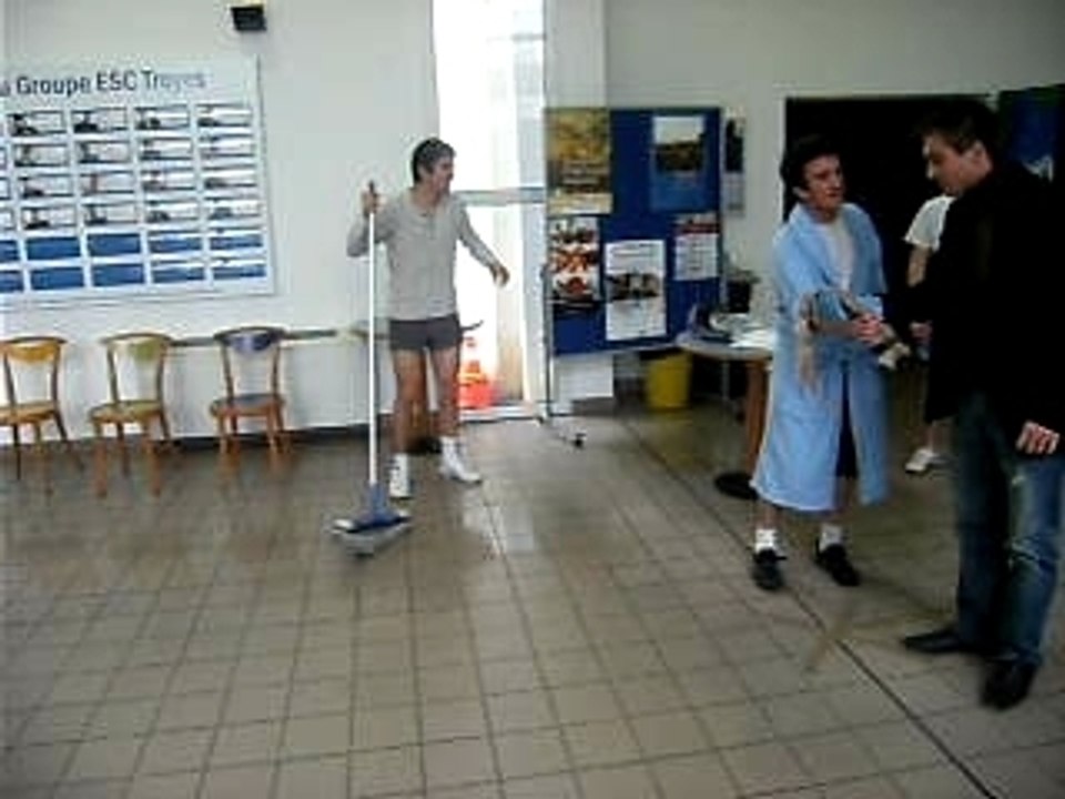 ESC TROYES CAMPAGNE LANCER DE POULPE ZOULOU