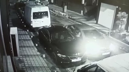 Lüks otomobillerin konsollarını çalan 6 şüpheliden 4'ü tutuklandı