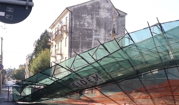 Vicenza - Forti raffiche di vento, decine di interventi dei Vigili del Fuoco (08.02.22)