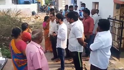 காய்கறி விற்கும் அதிமுக மேயர் வேட்பாளர்..“குப்பை” அள்ளும் கோடீஸ்வர குடும்ப வாரிசு.. திண்டுக்கல் கலகல